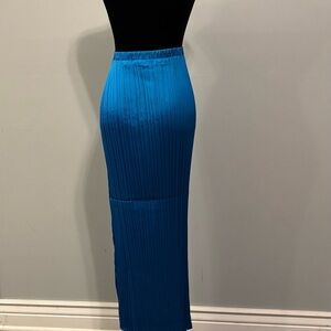 Sunny Leigh Chic Cobalt Blue Pleated Maxi Skirt NWT Size XL